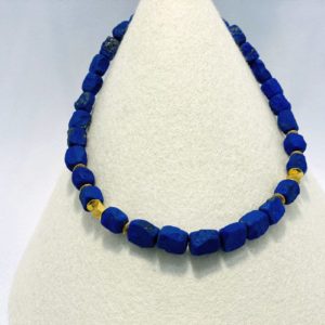 Edelsteinkette Lapis Lazuli feine Lapisnuggets, Zwischenteile Silbervergoldet