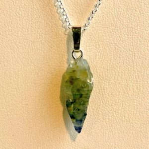Safir, Saphirkristall, Edelsteinanhänger,
